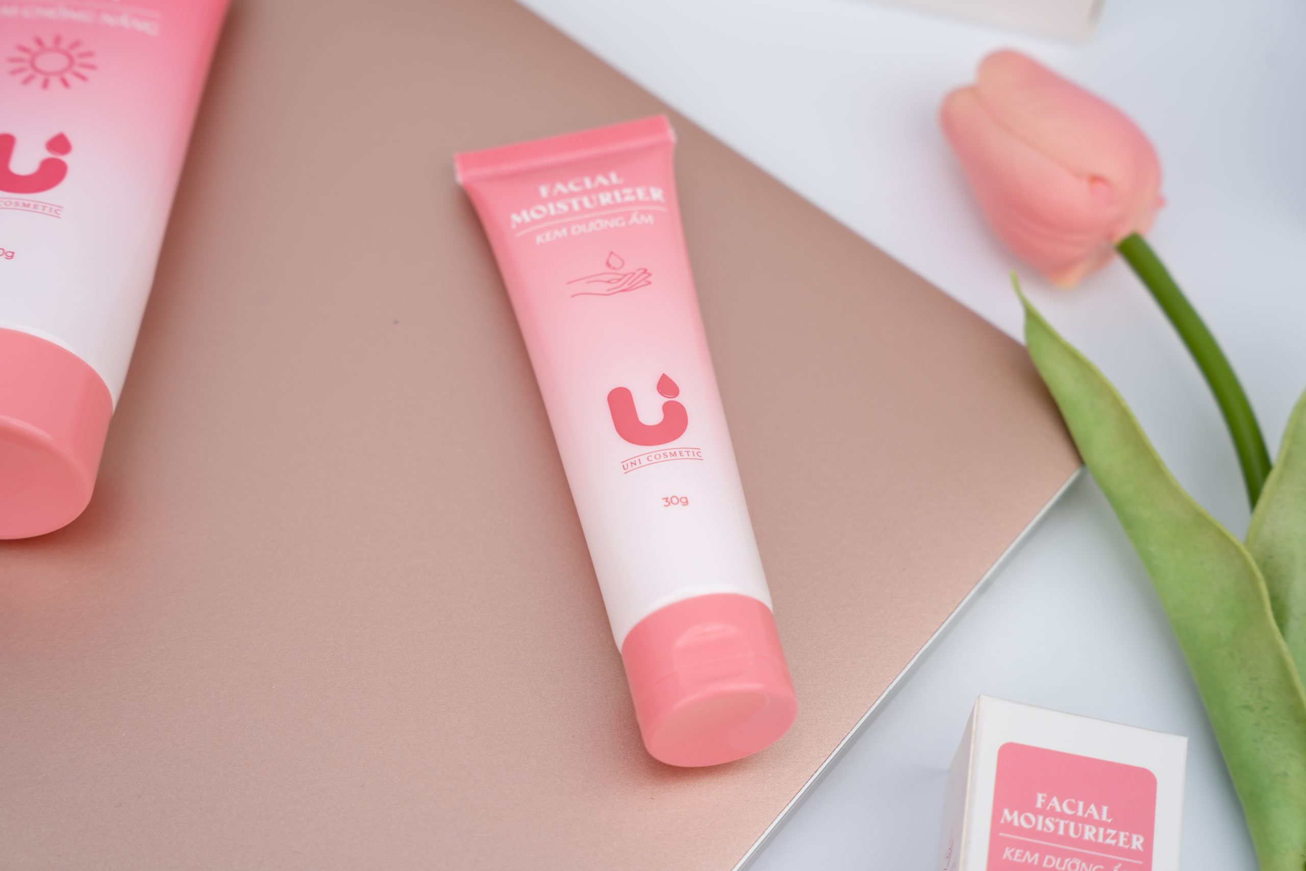 Kem dưỡng có thành phần dịu nhẹ, hỗ trợ phục hồi